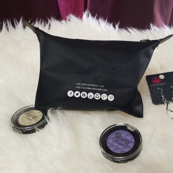 City Color cosmetic purse - Picture 4 of 5